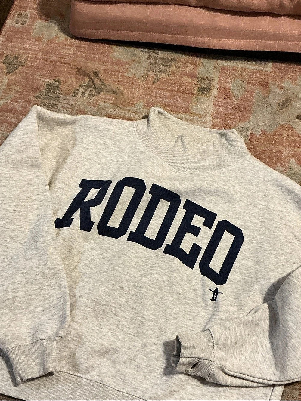 Royce Rodeo Graphic Sweatshirt in Gray Size Small